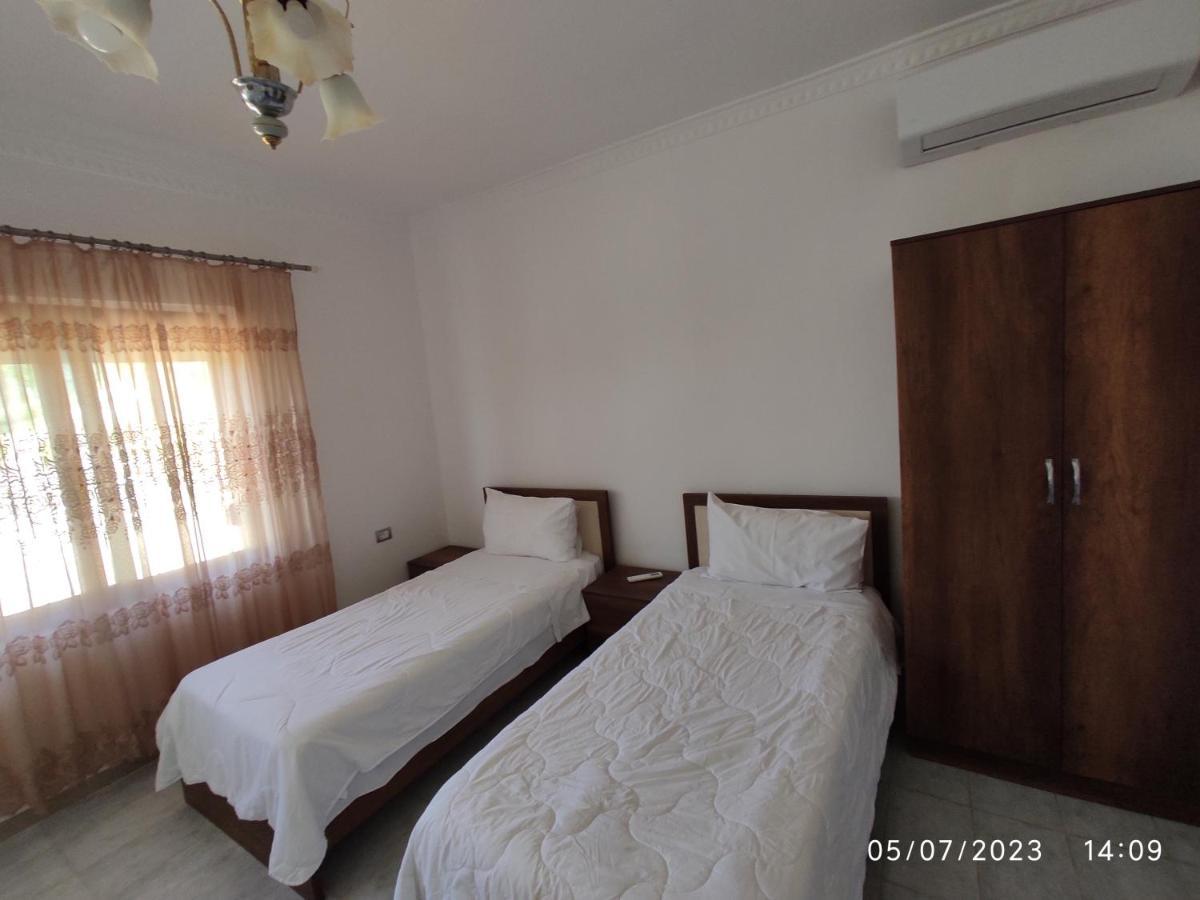 Guest House Pashollari Berat Exterior foto
