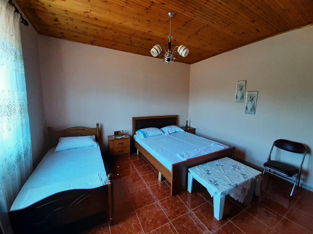 Guest House Pashollari Berat Exterior foto